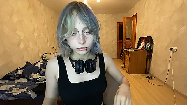Shinecirtus22's Live XXX Chat