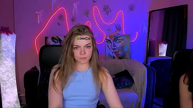 veronica_bubble: вебкам-шоу