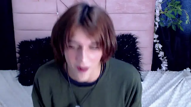 oli_dusk live XXX chat