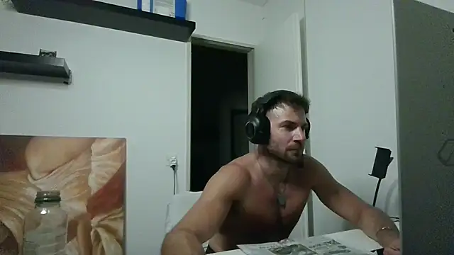 alpha-hunkn Live XXX chat