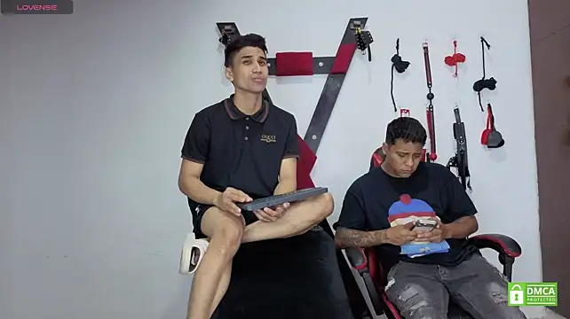 EliteBoysLive: απευθείας συνομιλία ΧΧΧ