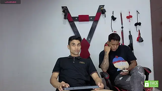 EliteBoysLive: онлайн-секс-чат