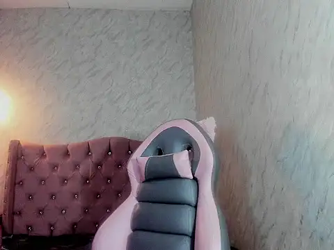 Živý XXX chat moniquehicks