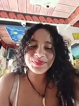 Yaya_paid Adlı Modelin Canlı XXX Sohbeti