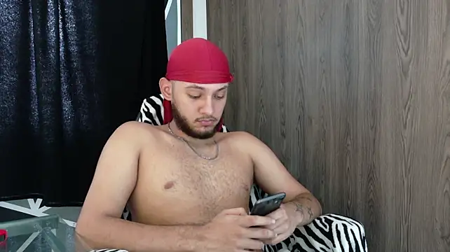 Ryan_Miller111's Live XXX Chat