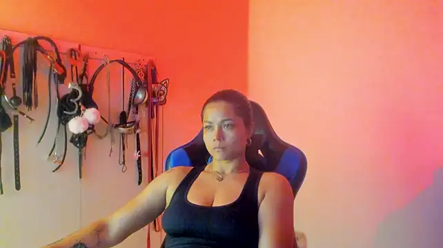 Show modela scarlet-kennedy98 na web-kameri
