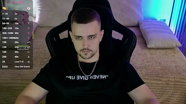 Larstar01 – Naživo XXX chat