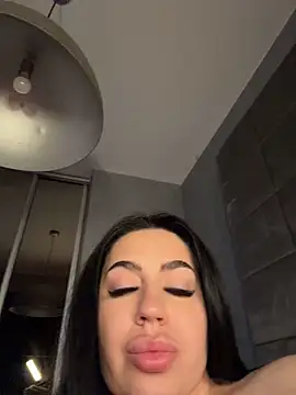Andrestarr Chat XXX live
