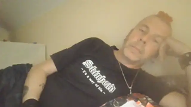 SHARPSkinhead's Live XXX Chat