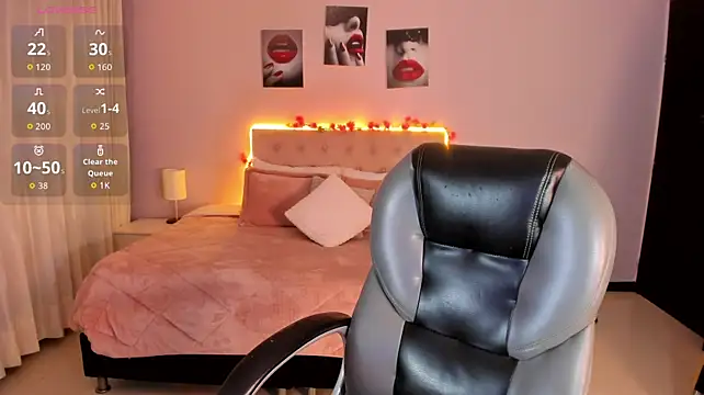 Emily_Warren_ Live XXX-chat