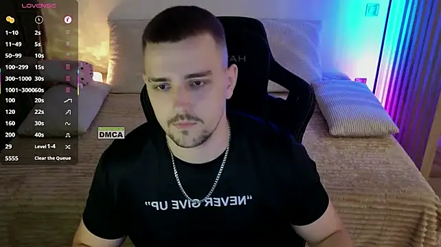 Larstar01 élő XXX-chatje