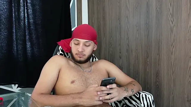 Ryan_Miller111 Live XXX-Chat
