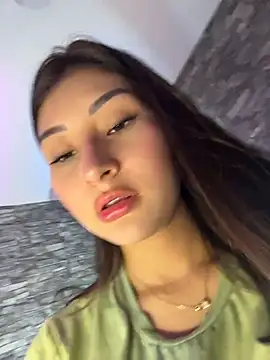 Aylin-fire 现场XXX聊天