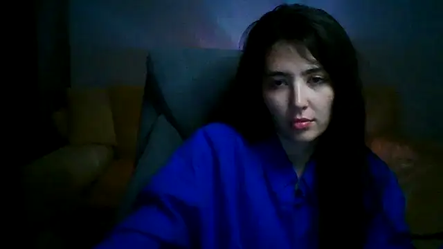 Онлайн чат XXX Luneyaa