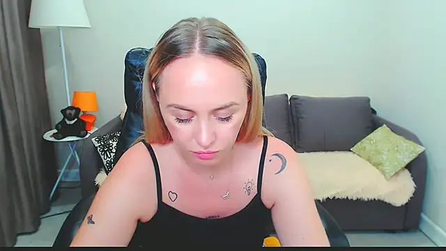LiluMoon__ Chat XXX in diretta