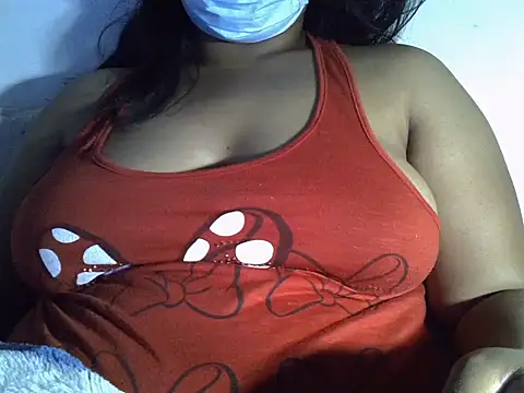 Artinah22 Chat XXX in diretta