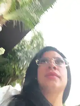Chat +18 de belababyy ao vivo