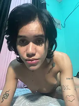 Chat +18 de bunnydollstella1 ao vivo