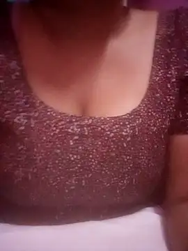 TINASONI 现场XXX聊天