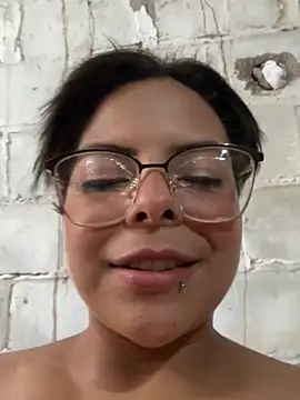 Chat XXX en directo de MiaCollinssx
