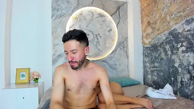 Show modela StevenAndLaura na web-kameri