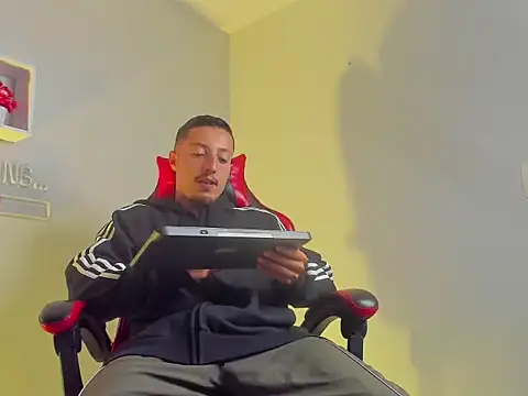 Chat +18 de Master_Orioon ao vivo