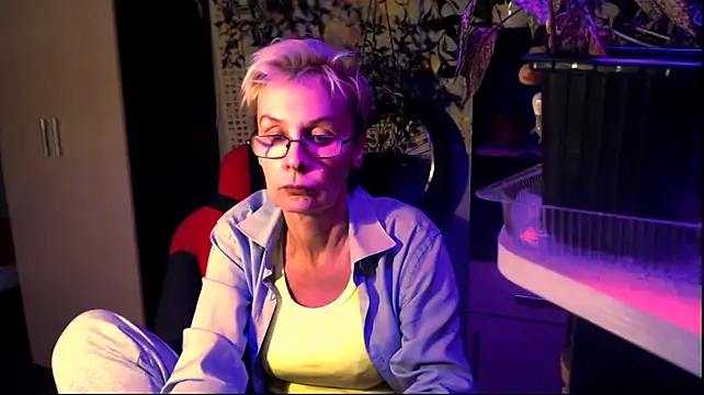 HelgaHimmell Chat XXX live
