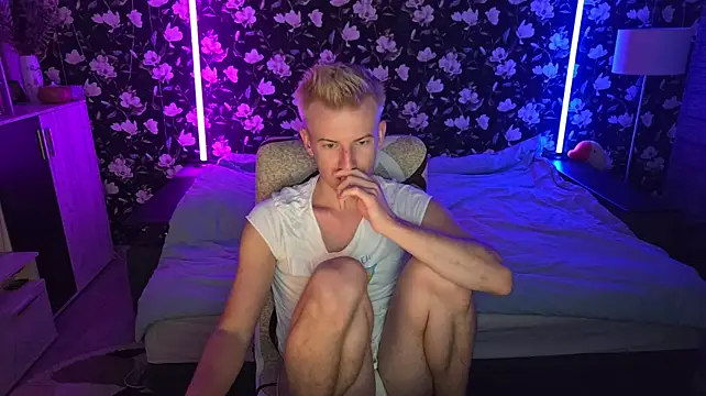 Chat +18 de Vuitton ao vivo