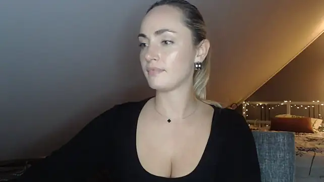 ScarlettSensitive Chat XXX in diretta