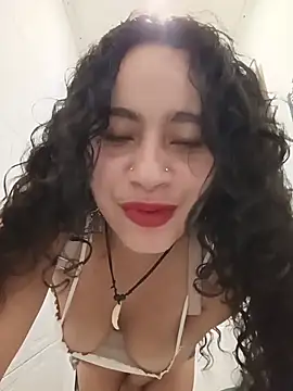 Yaya_paidのライブXXXチャット