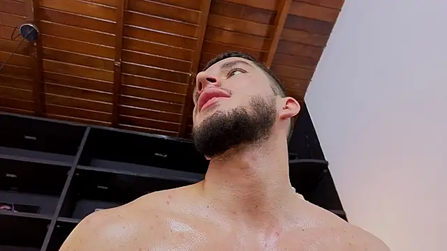 axel_tone's Live XXX Chat