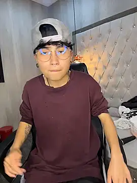 XXX chat uživo modela ian_mathias_
