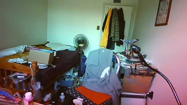 JohnnyMoves Pertunjukan Webcam
