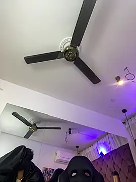 Živý XXX chat Auri__
