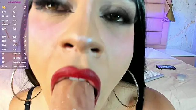 Scarleett_22のライブXXXチャット