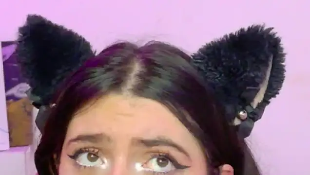 Chat +18 de Sachi_Meow ao vivo