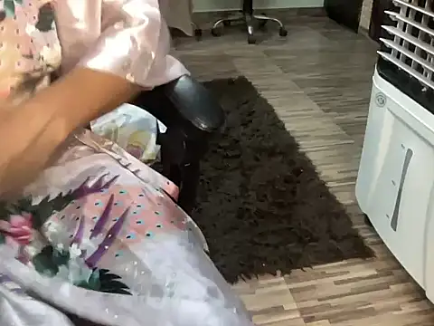 Laaylllaa's Live XXX Chat