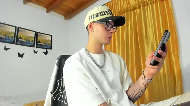 Chat XXX en directo de Vlad__night