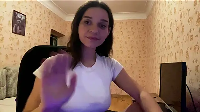 komerialimoros' Live XXX Chat
