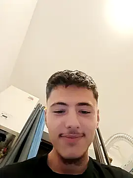 denysio89 Adlı Modelin Canlı XXX Sohbeti