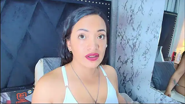 AvaX_777 Chat XXX in diretta
