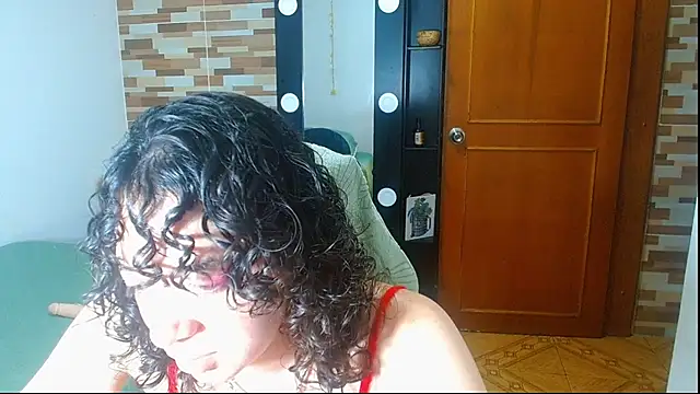 sajecrismaa Chat XXX in diretta