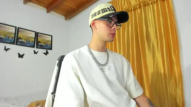 Chat +18 de Vlad__night ao vivo