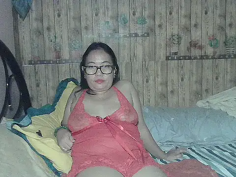 Chat +18 de Pinay_BigTits69 ao vivo