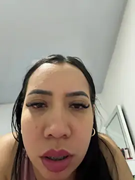 Sweet_hot_mia's Live XXX Chat