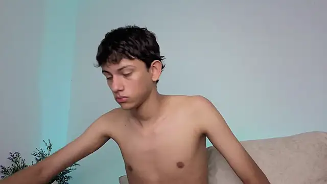 arito__ Adlı Modelin Canlı XXX Sohbeti