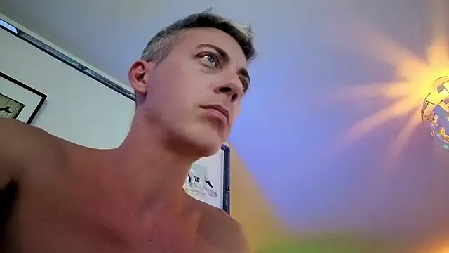 1Hugo1's Live XXX Chat