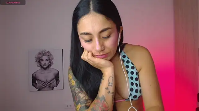 Millie_bobby 라이브 XXX 채팅