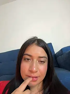Chat +18 de KallyMyller1 ao vivo