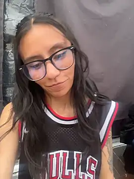 EviieGothelln Live XXX chat